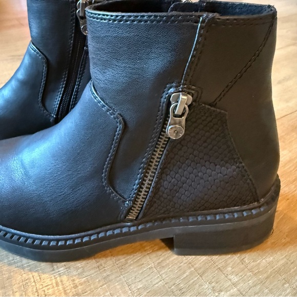 Blowfish Malibu Vienna boot vegan zipper stacked heel black size 8 - Picture 6 of 15